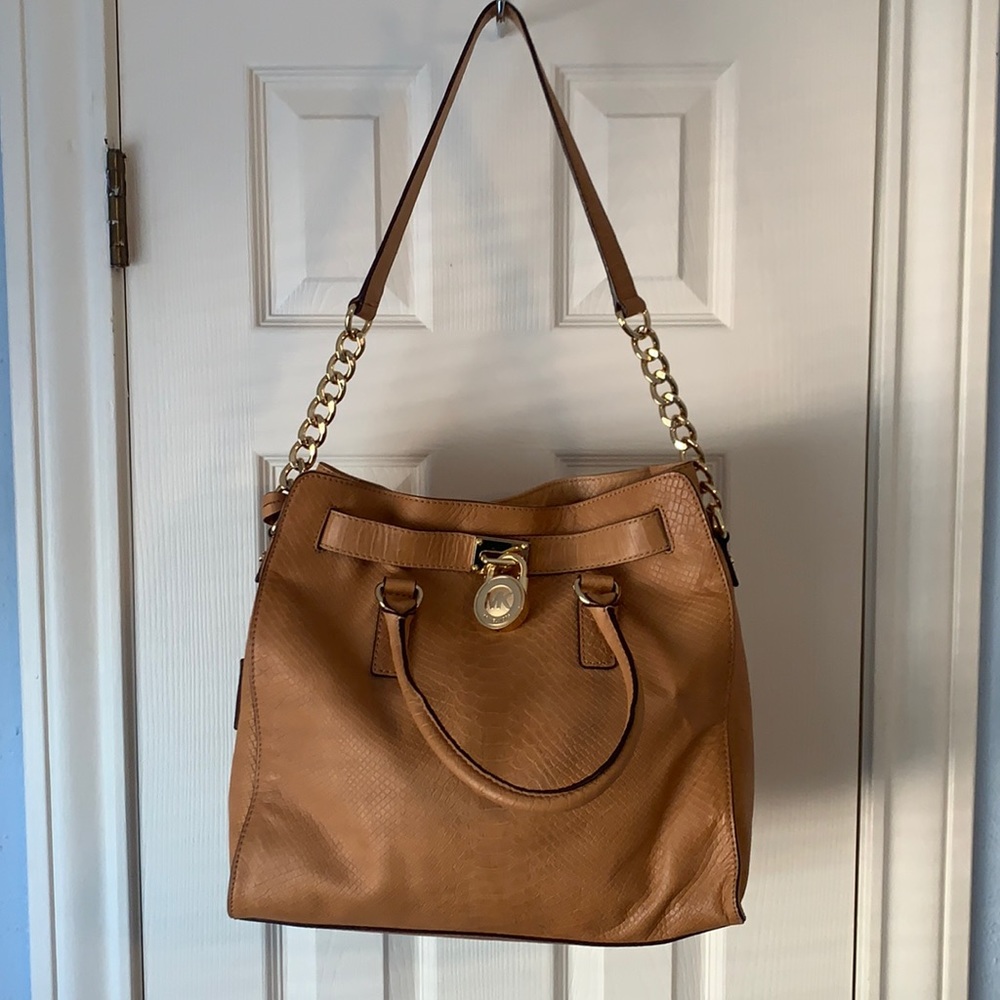 MICHAEL KORS Tan Large Hamilton Bag